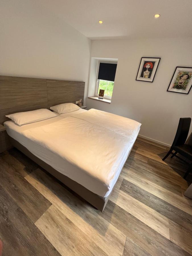 Hotel Eschberger Hof Saarbrücken Esterno foto