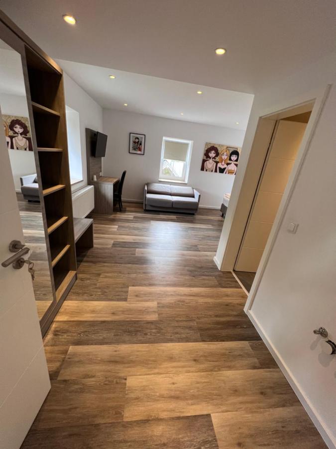 Hotel Eschberger Hof Saarbrücken Esterno foto